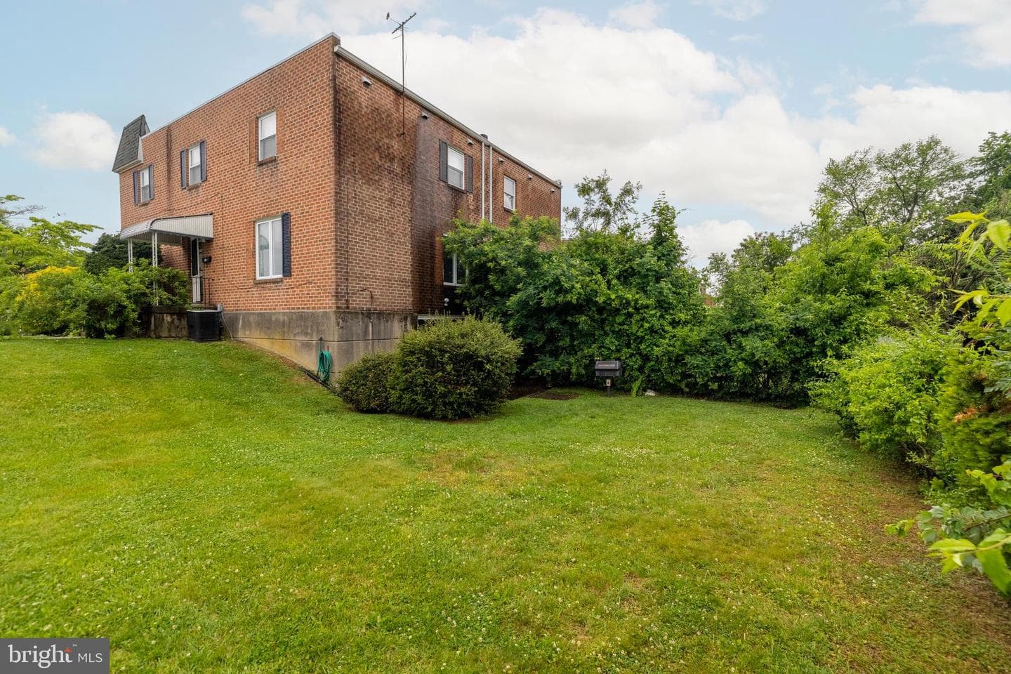 125 Marita Street photo 27