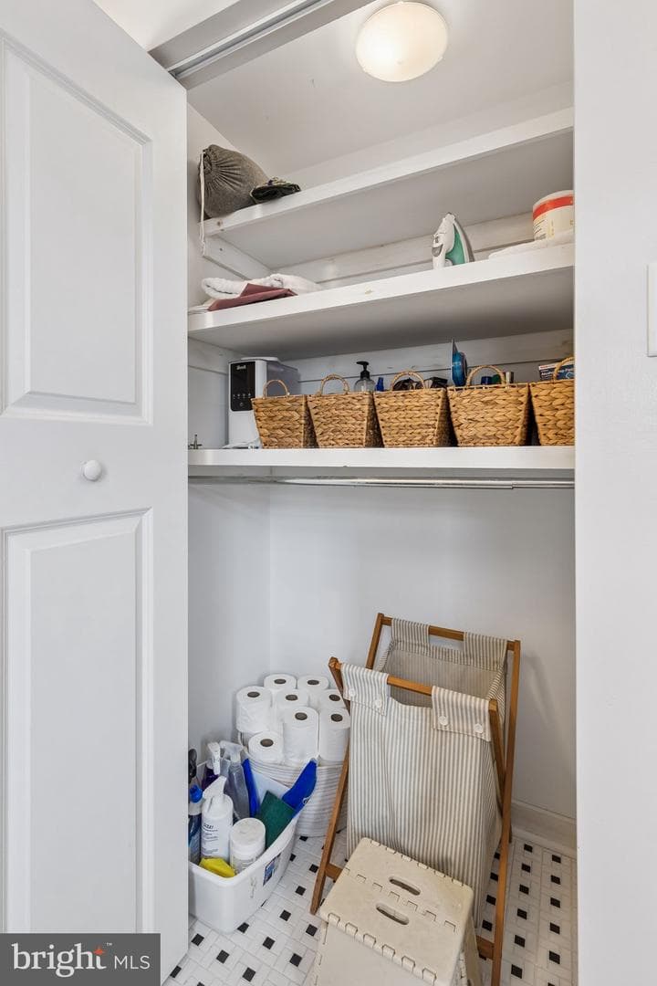 403 Tasker Street photo 17