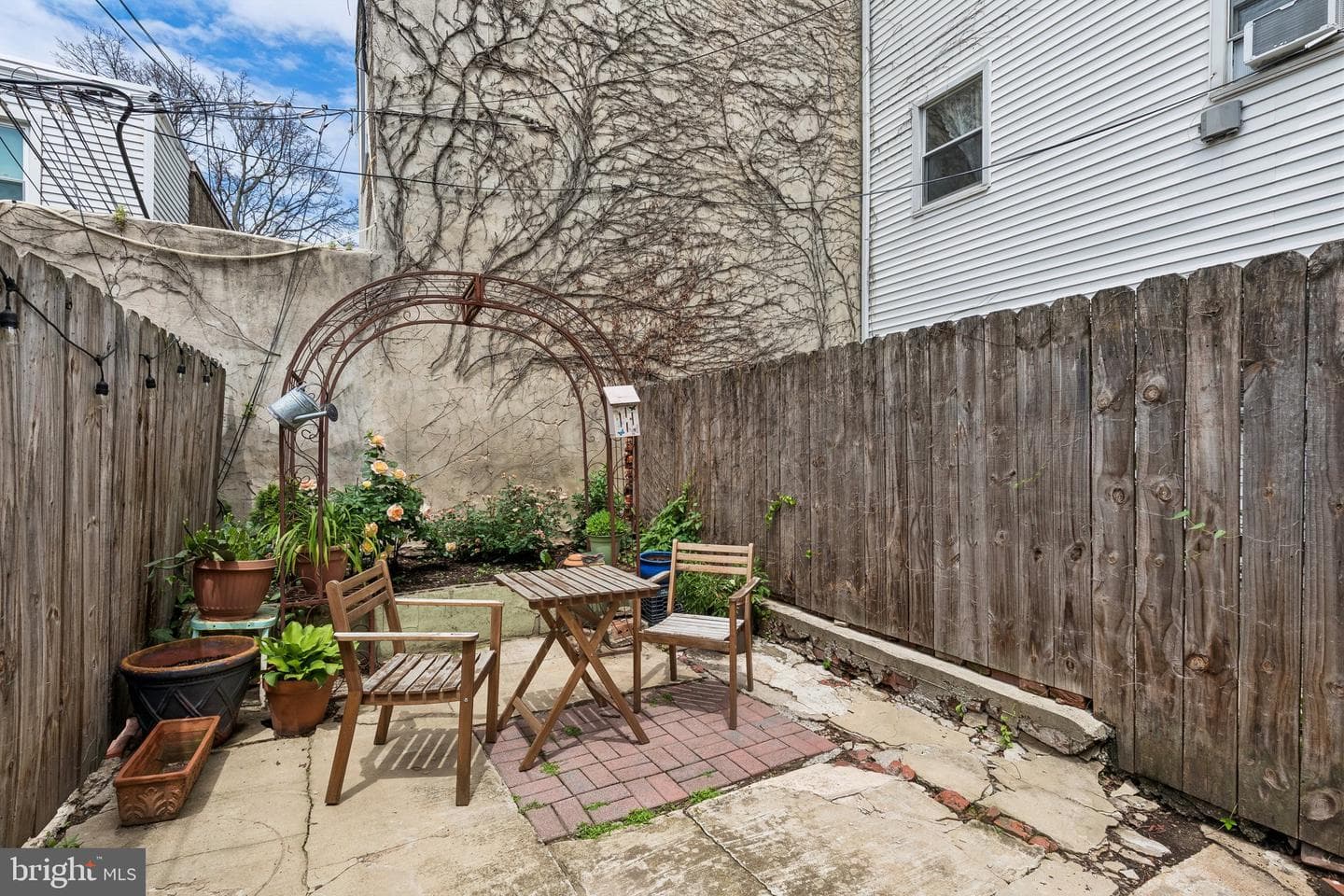 403 Tasker Street photo 26