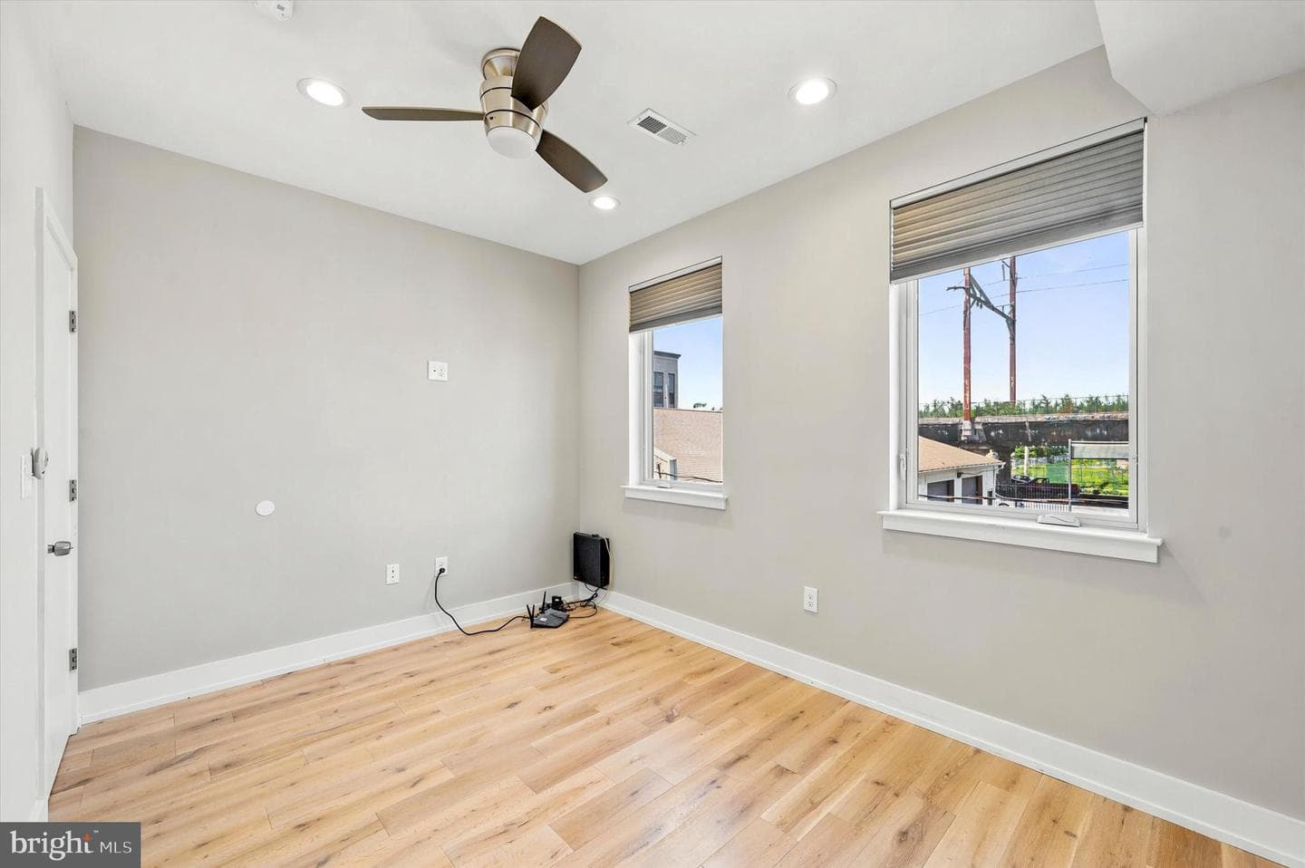 1446 S Taylor Street photo 21