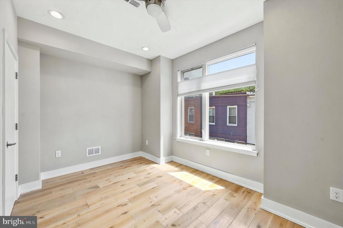 1446 S Taylor Street photo 25
