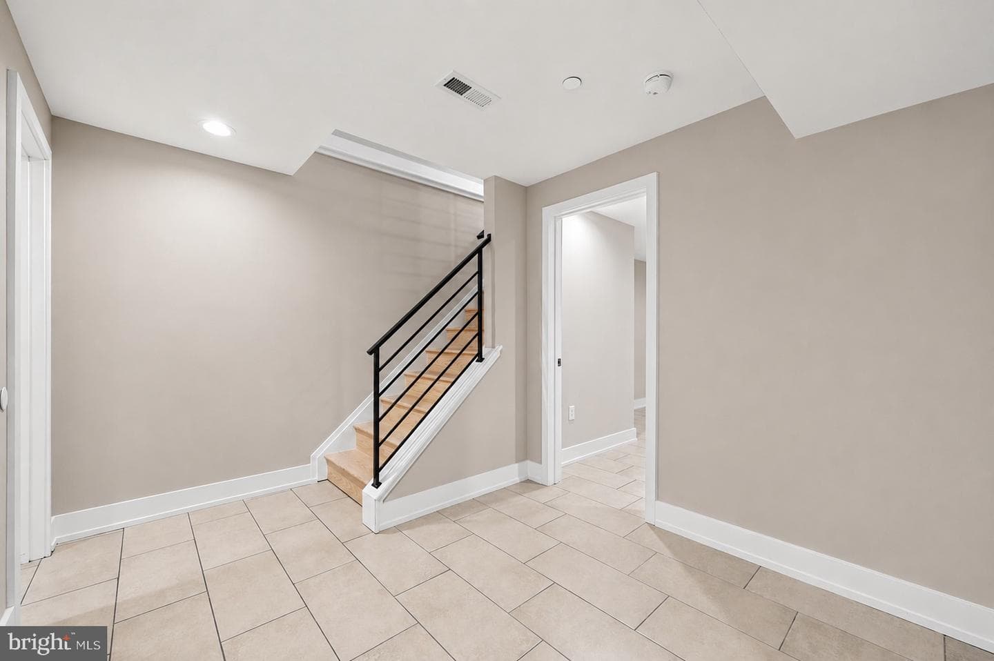 1446 S Taylor Street photo 32