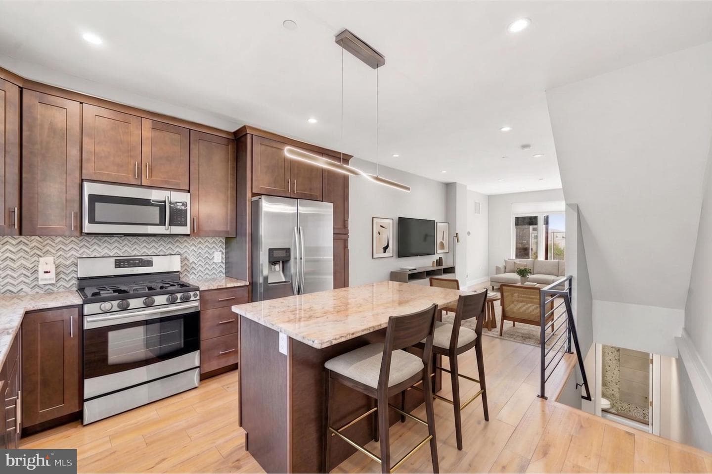 1446 S Taylor Street photo 4