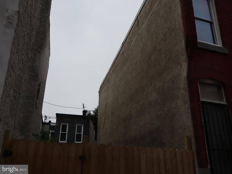2659 N Chadwick Street photo 4