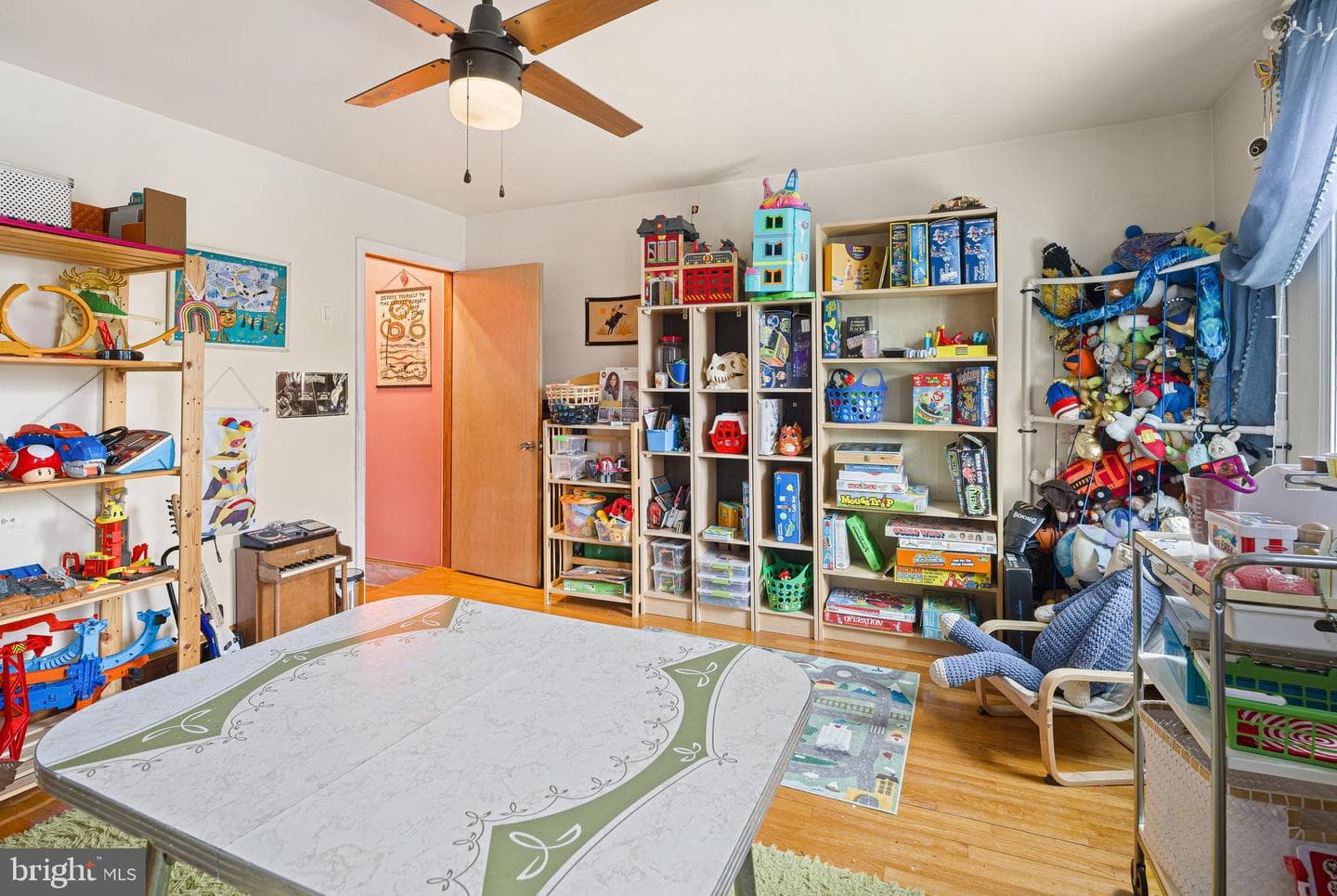 2210 E Lehigh Avenue photo 23