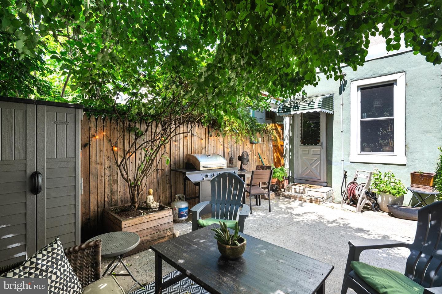 2210 E Lehigh Avenue photo 26