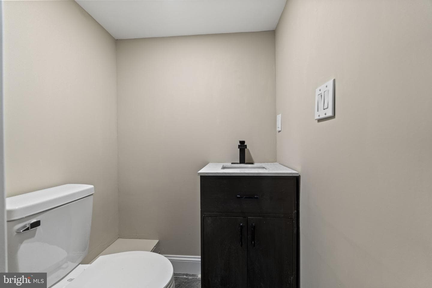1651 Conklin Street photo 29