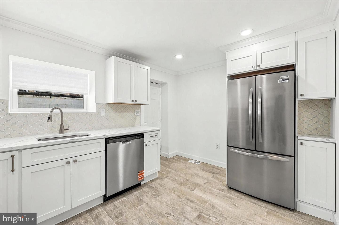 1031 Winton Street photo 7