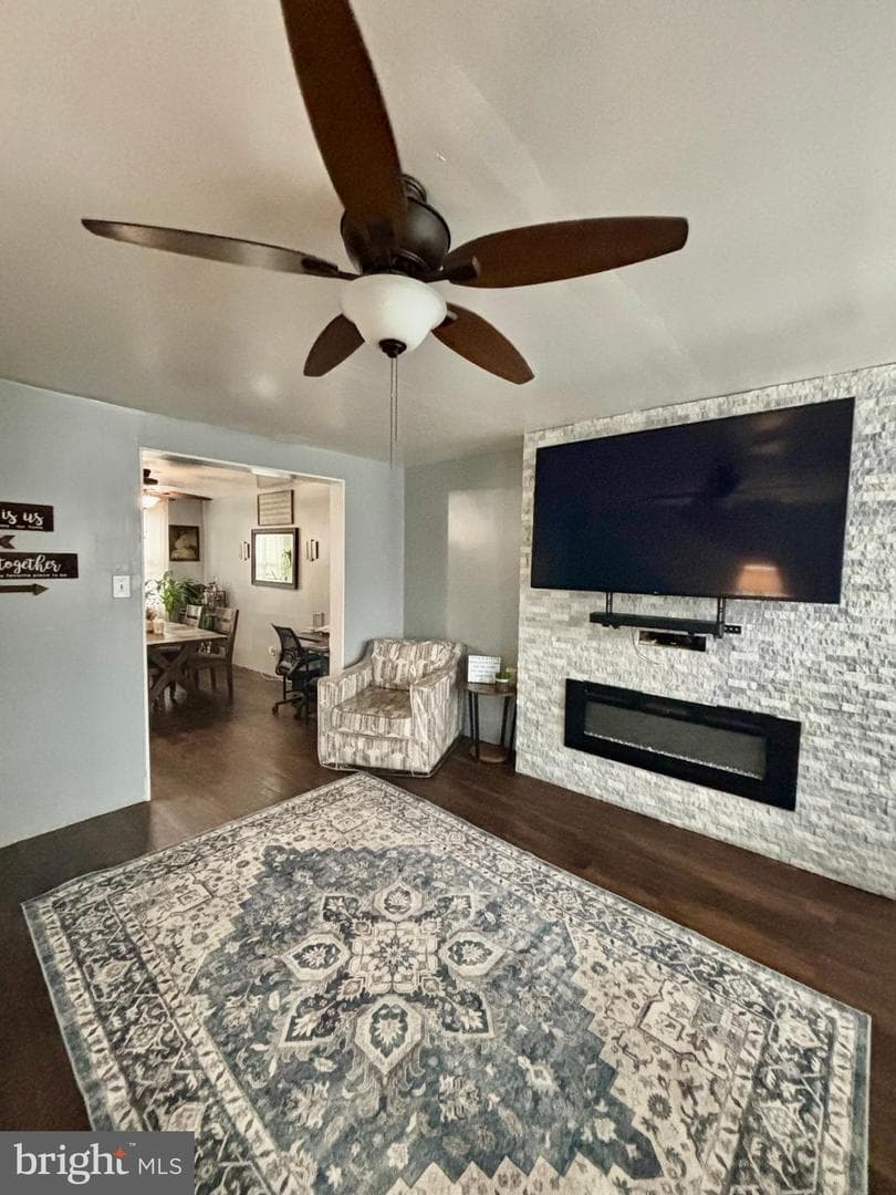 4228 Markland Street photo 8