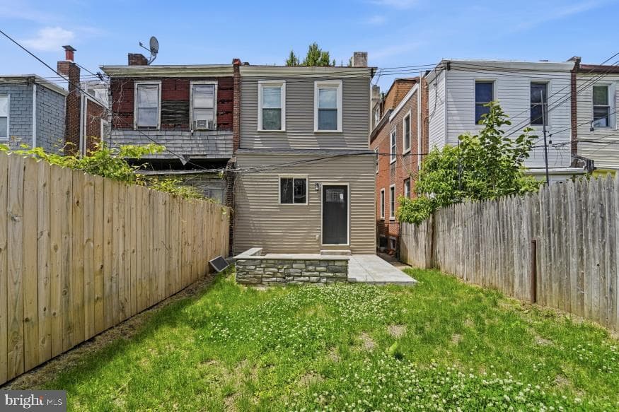 80 W Sharpnack Street photo 24