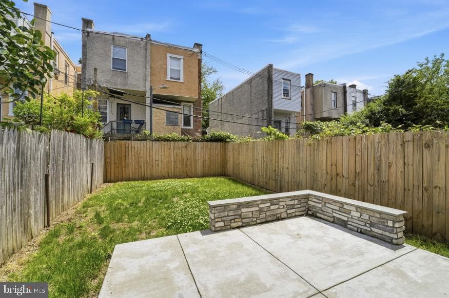 80 W Sharpnack Street photo 25
