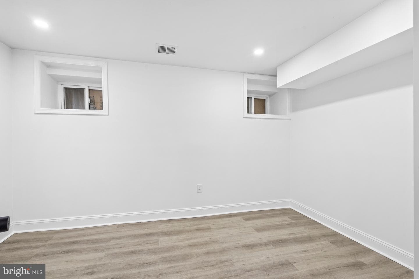 4642 Hurley Street photo 28