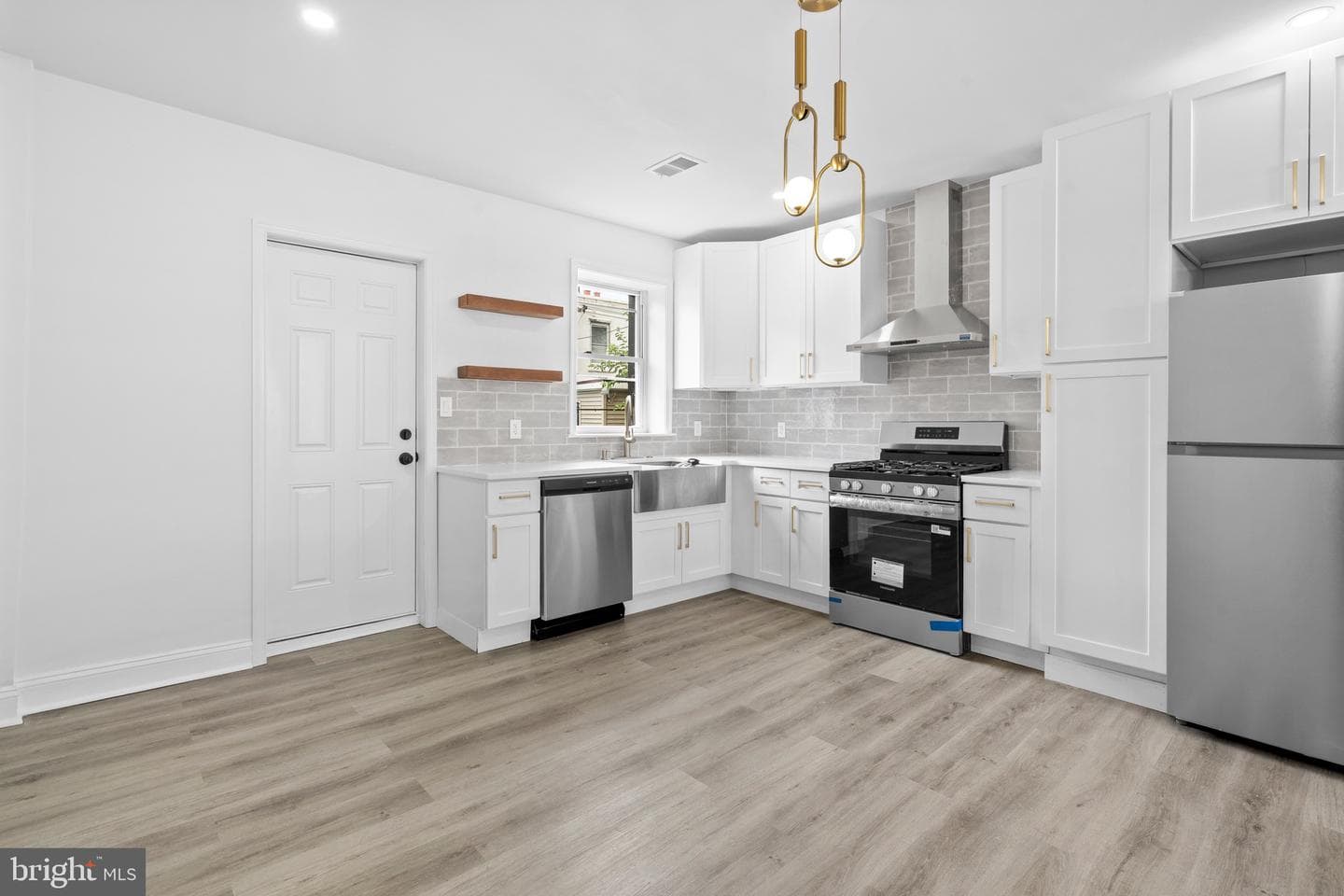 4642 Hurley Street photo 7