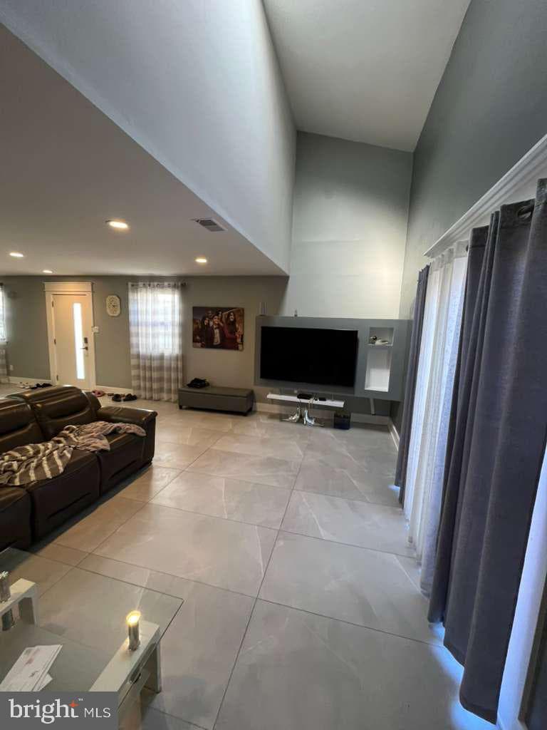 10215 Murty Lane photo 4