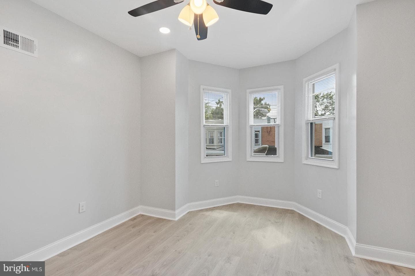 5213 Rodman Street photo 16