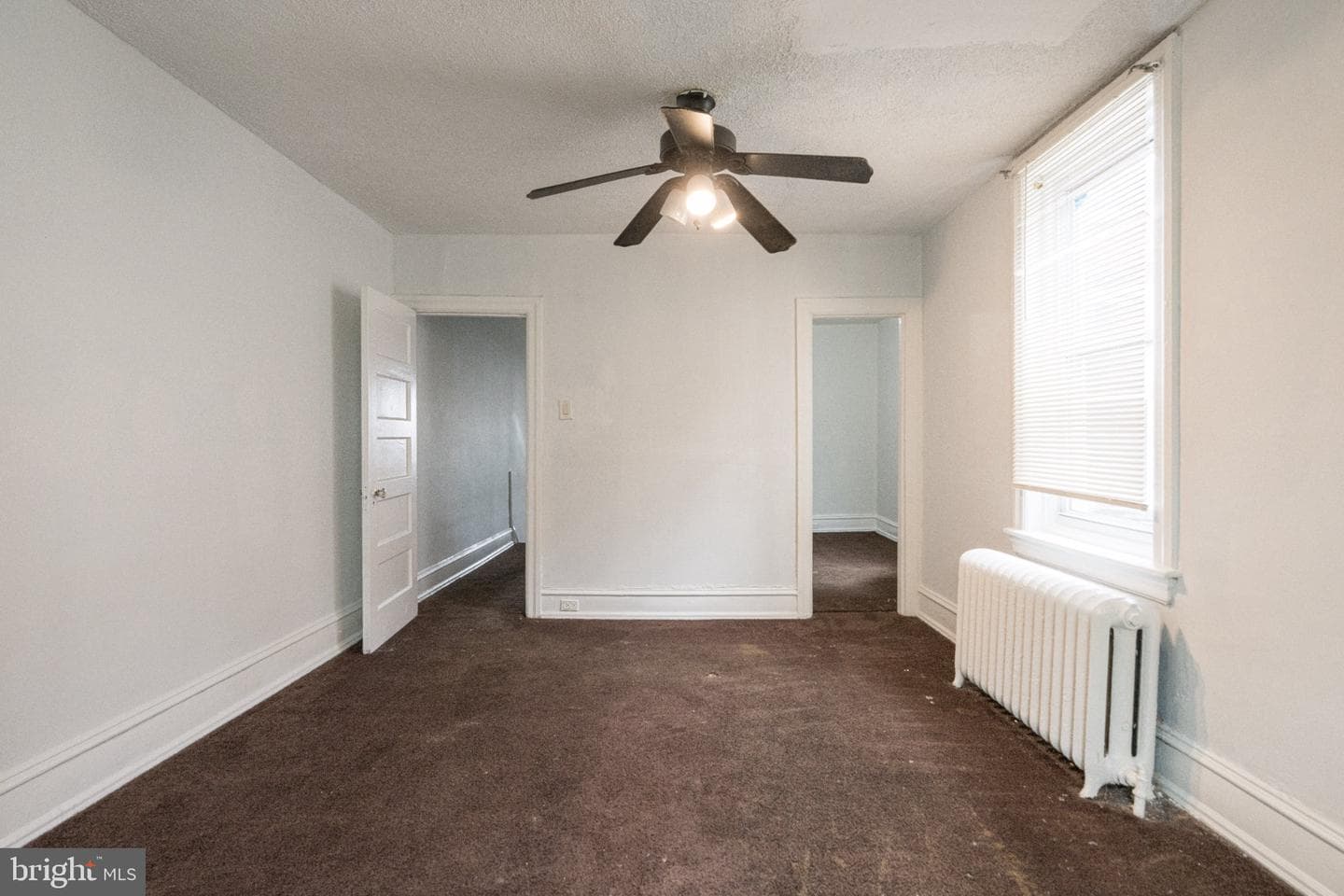 5630 Larchwood Avenue photo 9
