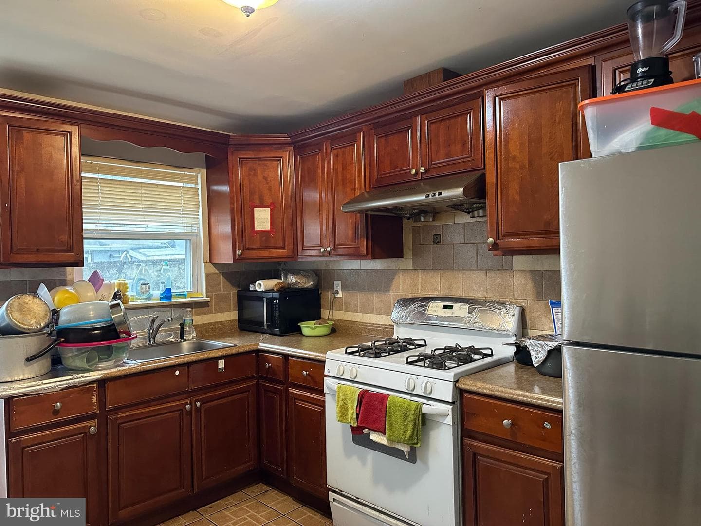 434 Daly Street photo 8