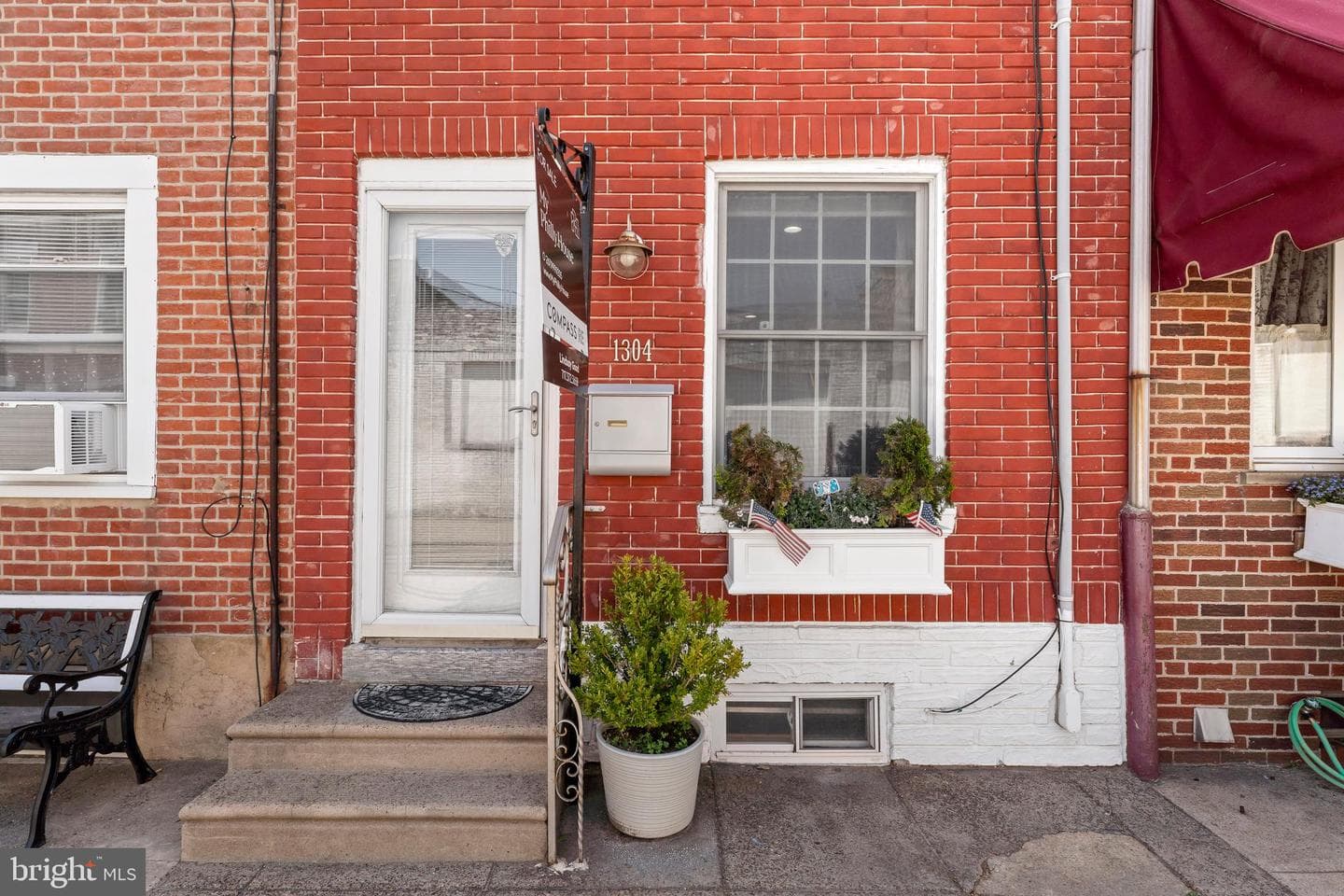 1304 S Howard St photo 34