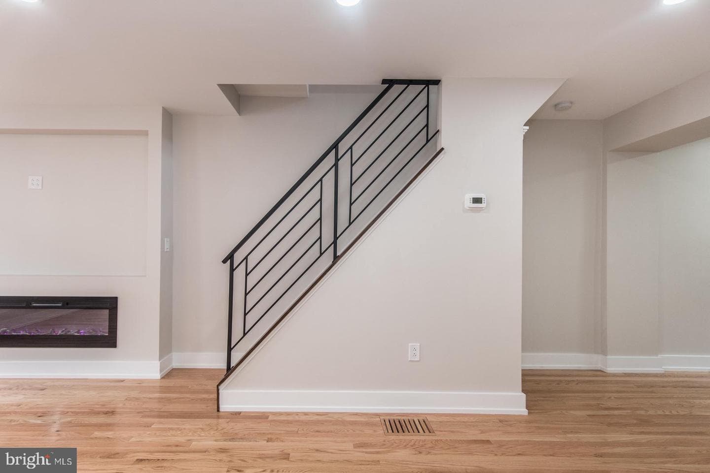 3143 Livingston Street photo 17