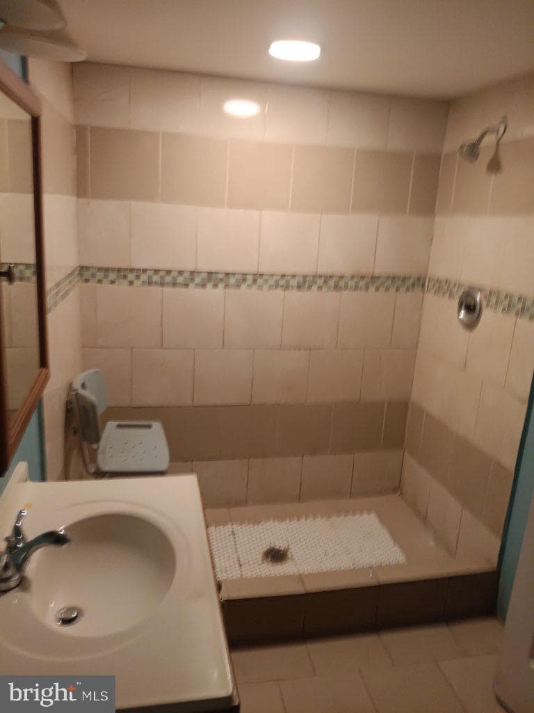3468 Hope Street photo 14