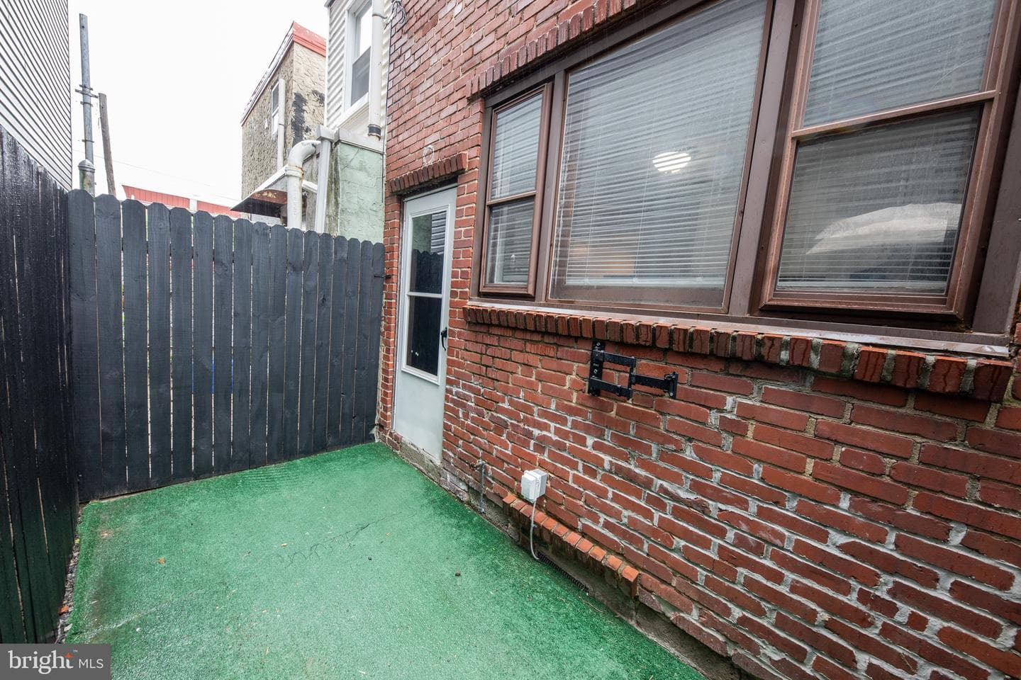 2924 Salmon Street photo 33