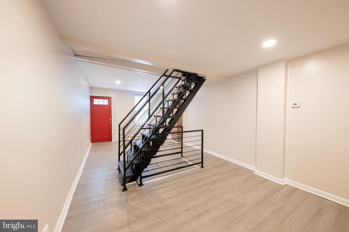 2924 Salmon Street photo 8