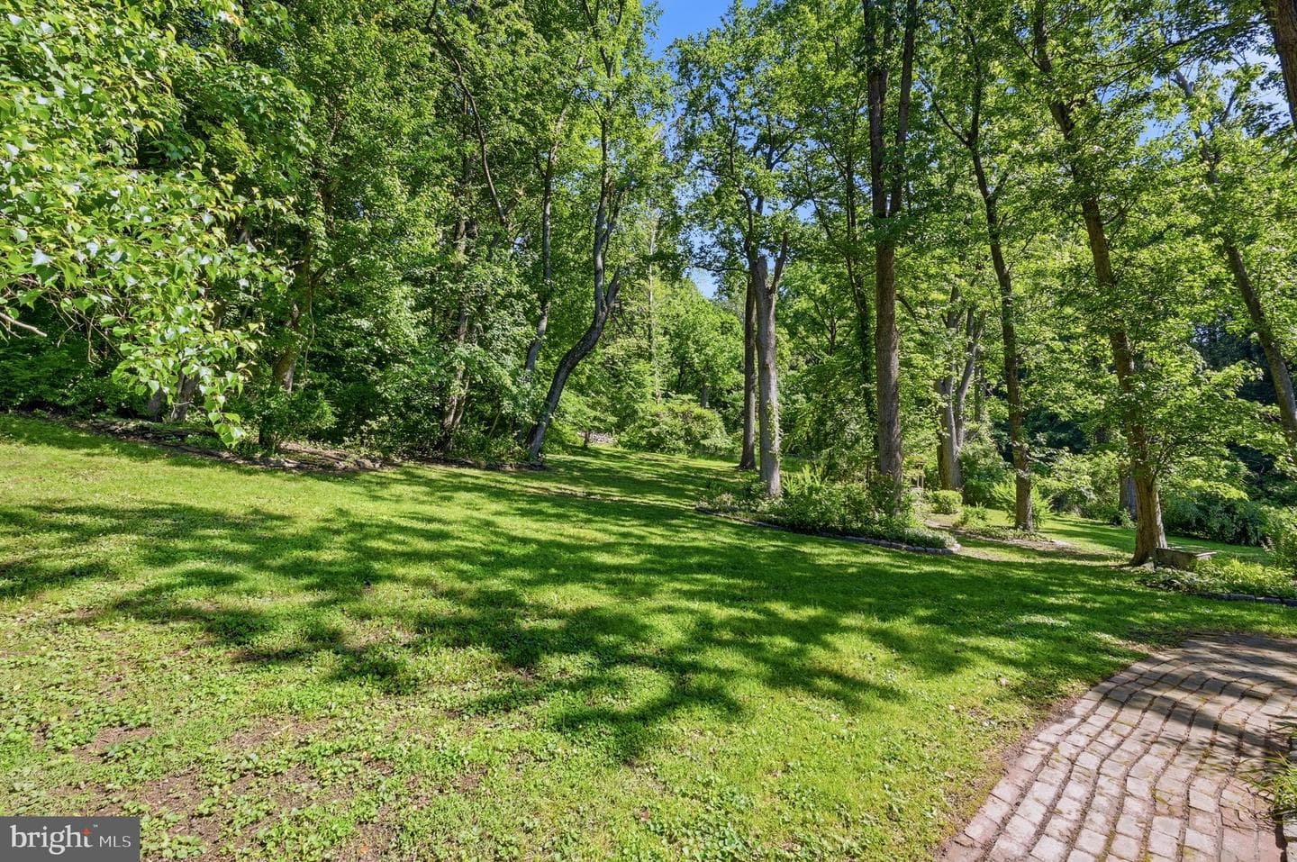 736 Summit Avenue photo 29