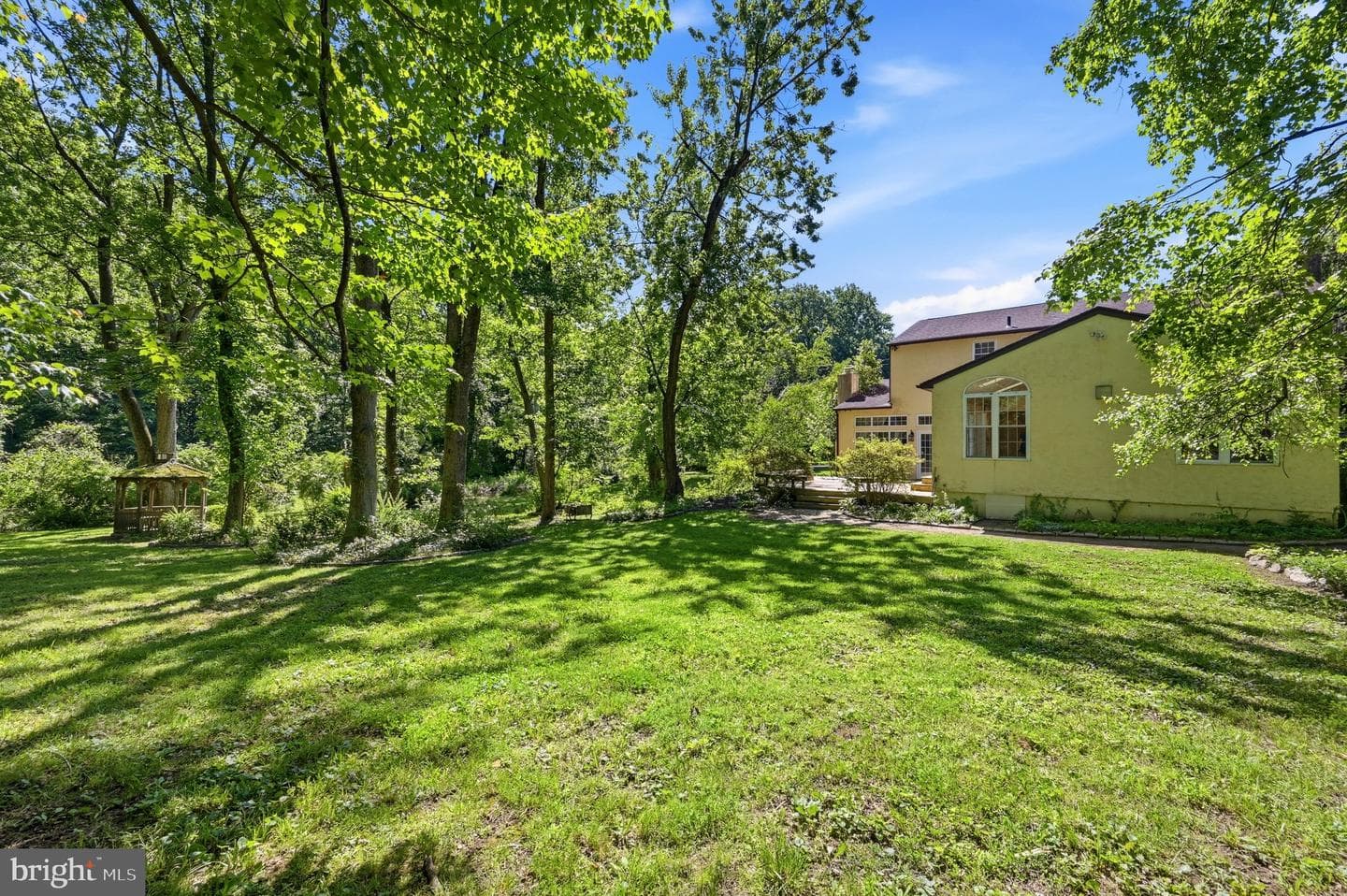 736 Summit Avenue photo 33
