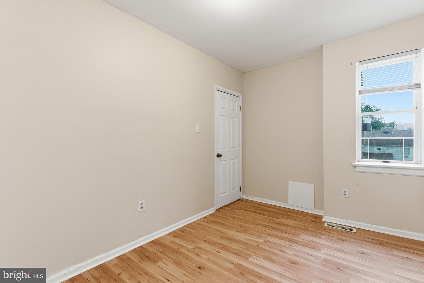1817 N Gratz Street photo 40