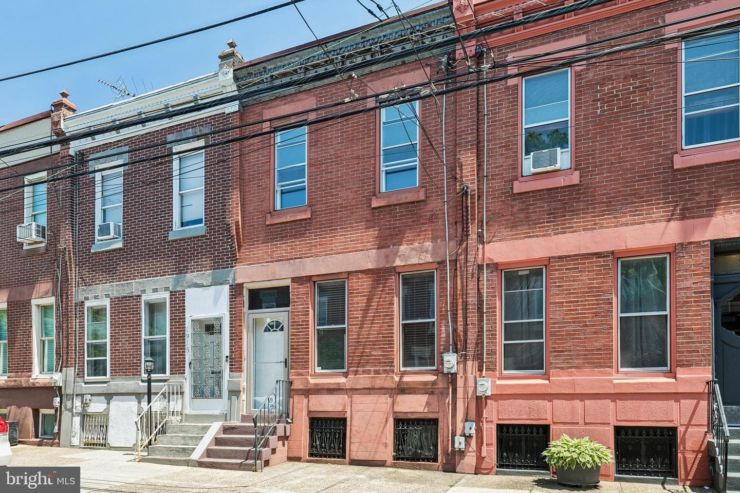 1913 N Howard Street