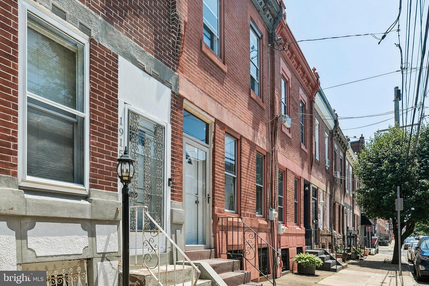 1913 N Howard Street photo 2