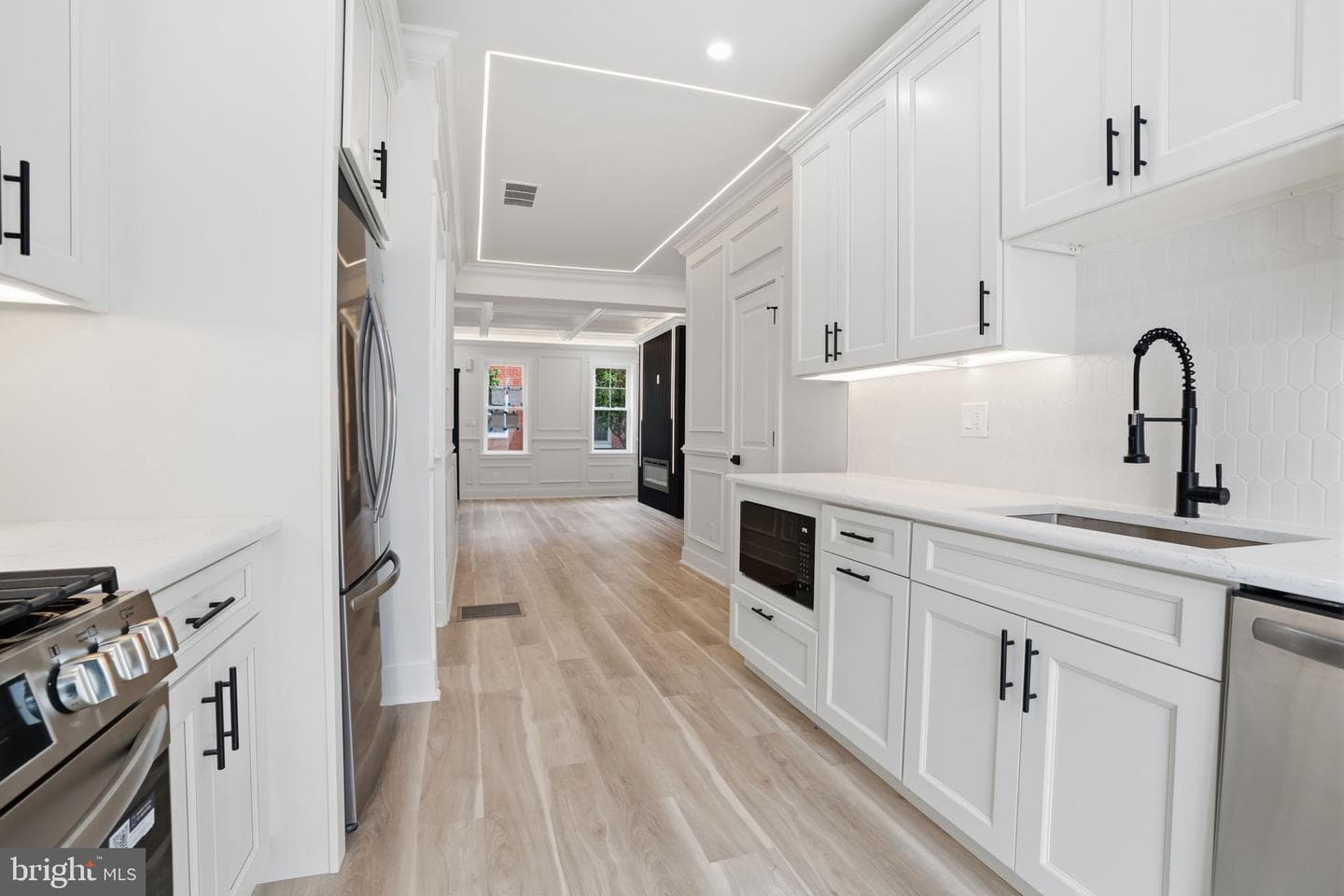 1706 S Bancroft Street photo 8