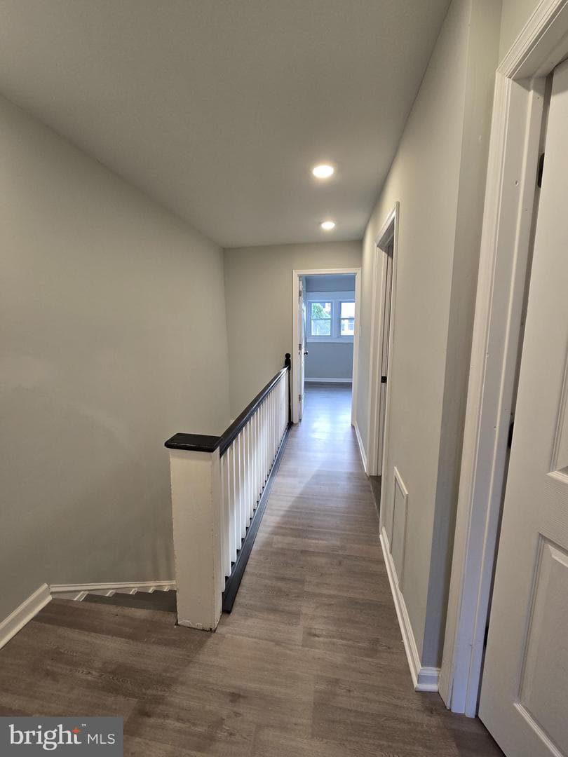 5625 Crowson Street photo 14