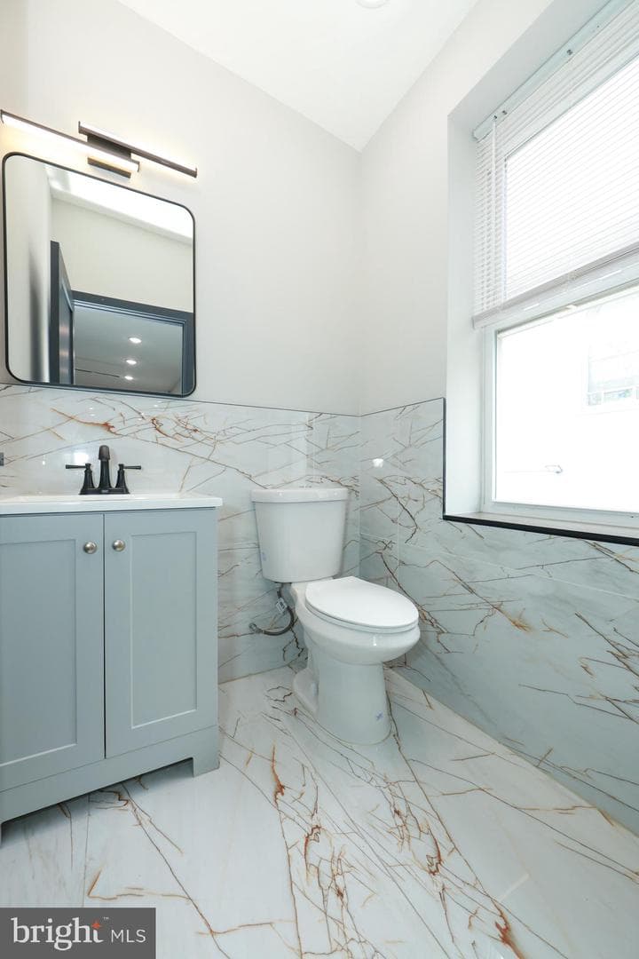 3565 Kensington Avenue photo 4