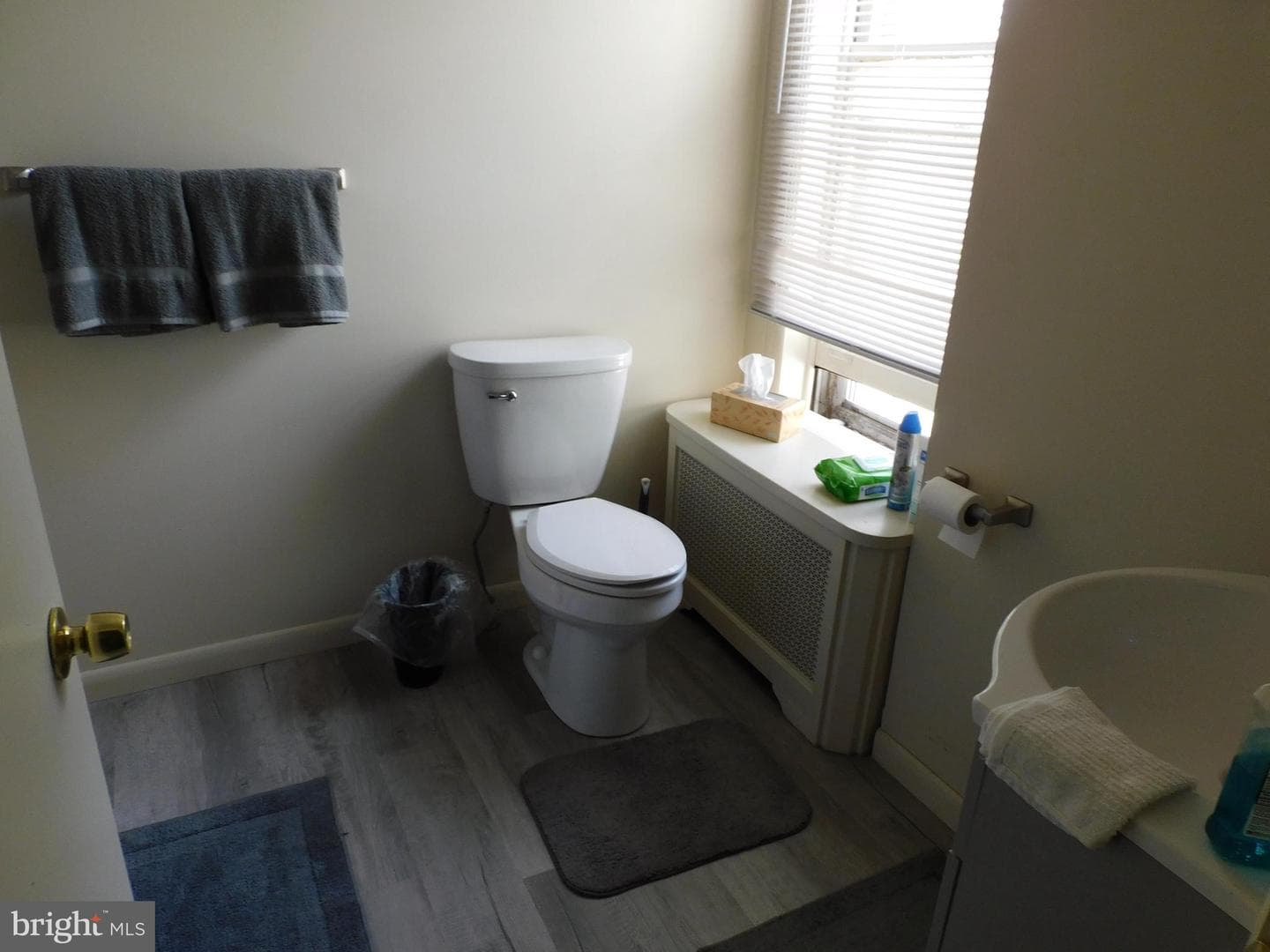 5044 James Street photo 16