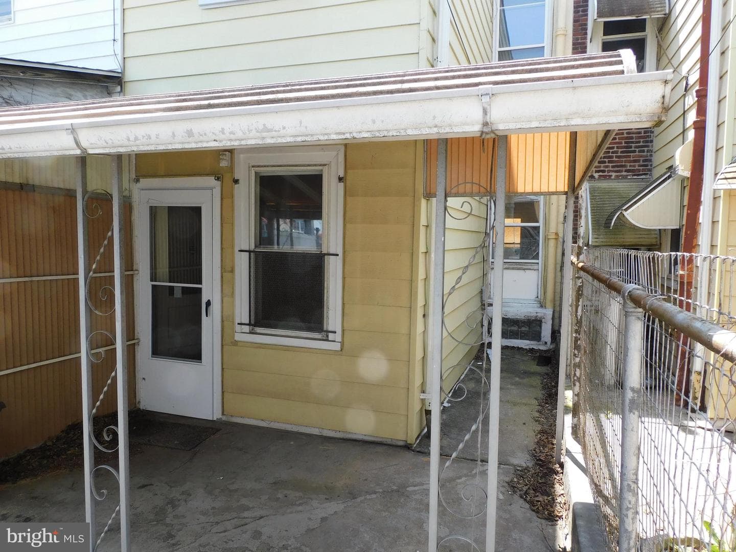 5044 James Street photo 21