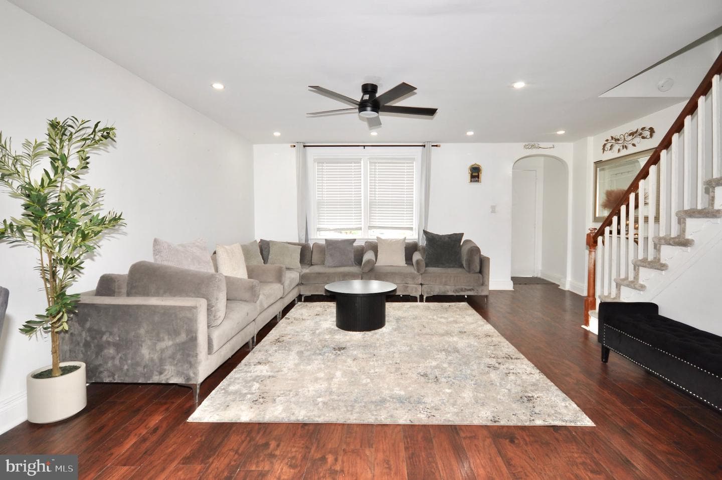 6311 Elmhurst Street photo 15