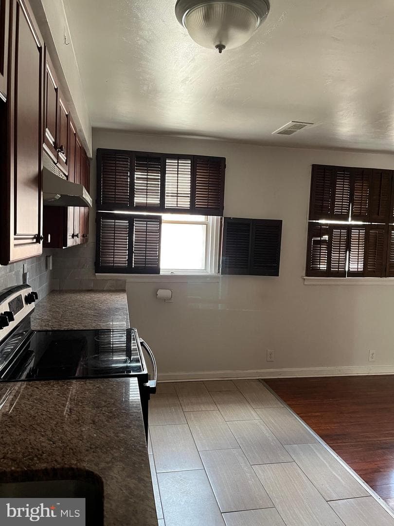 2831 Stevens Street photo 8