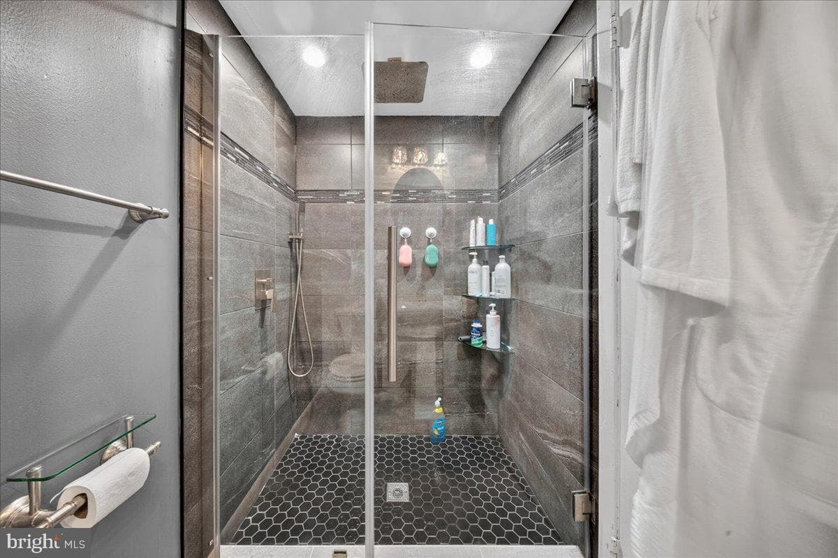 8930 Krewstown Road #310 photo 20