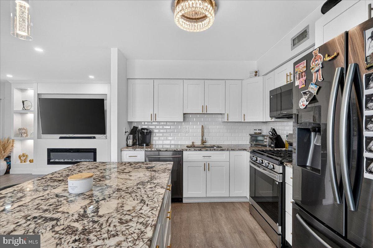 8930 Krewstown Road #310 photo 6
