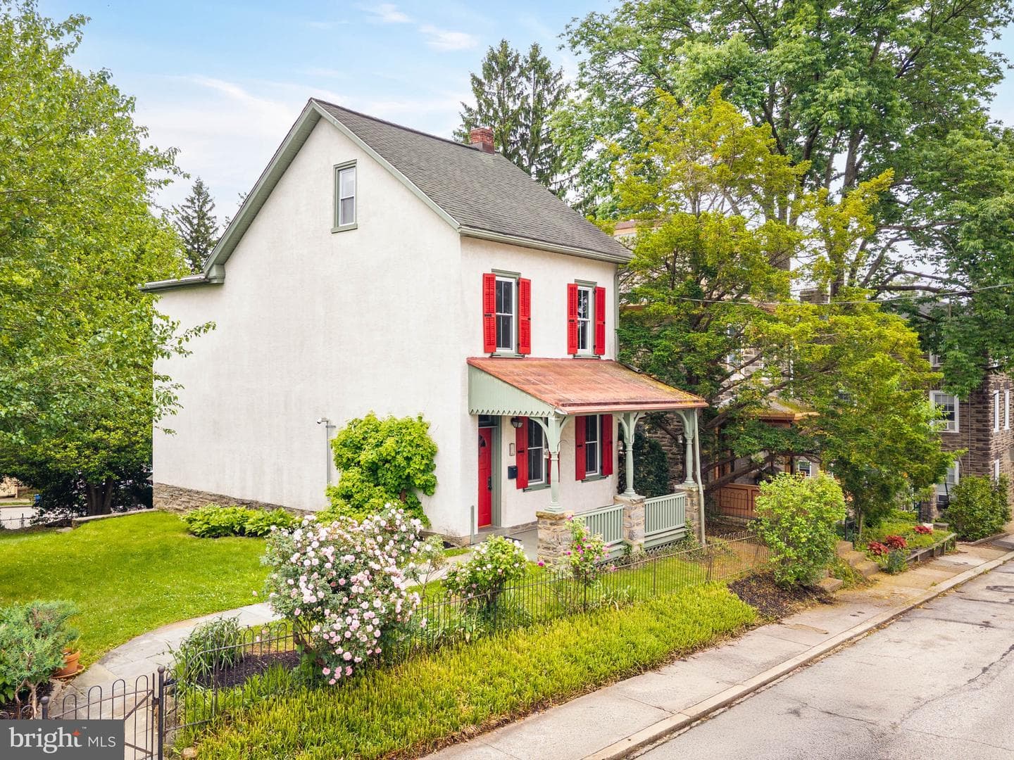 212 E Benezet Street photo 31