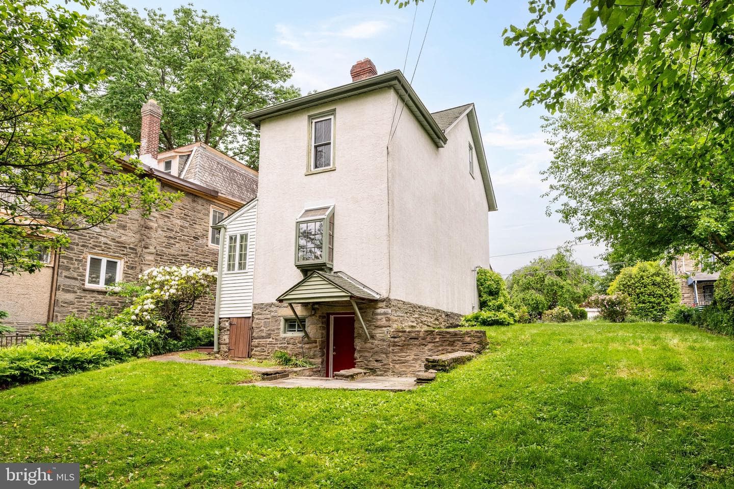 212 E Benezet Street photo 32