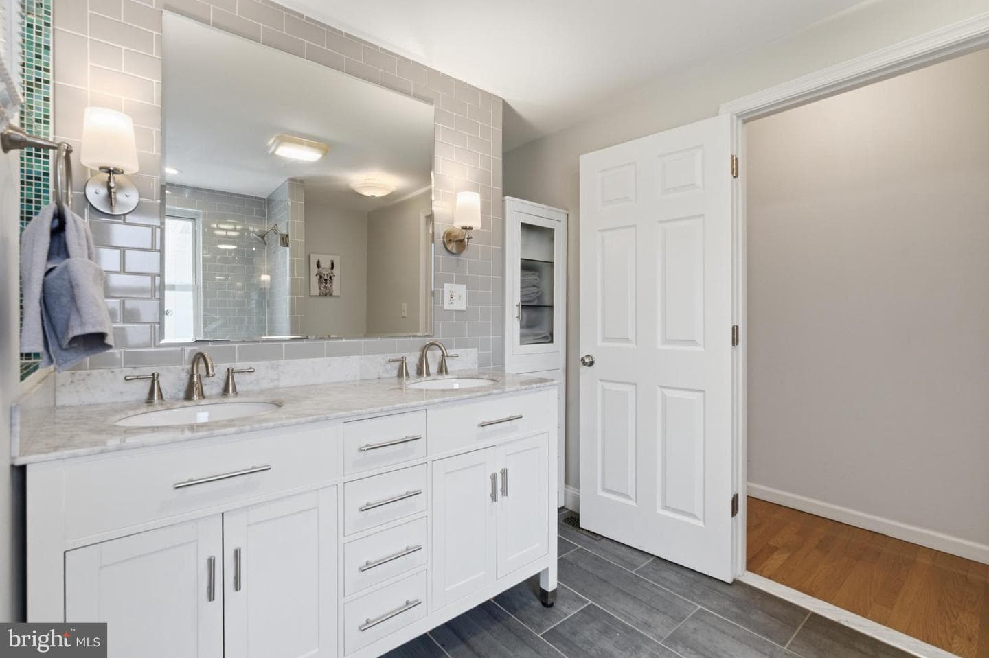 2137 Bainbridge Street photo 31
