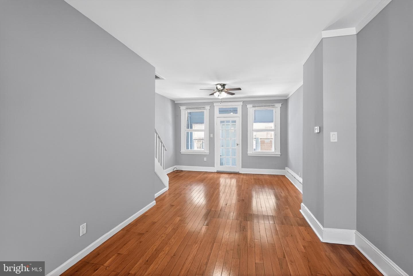 2114 S Lambert Street photo 6