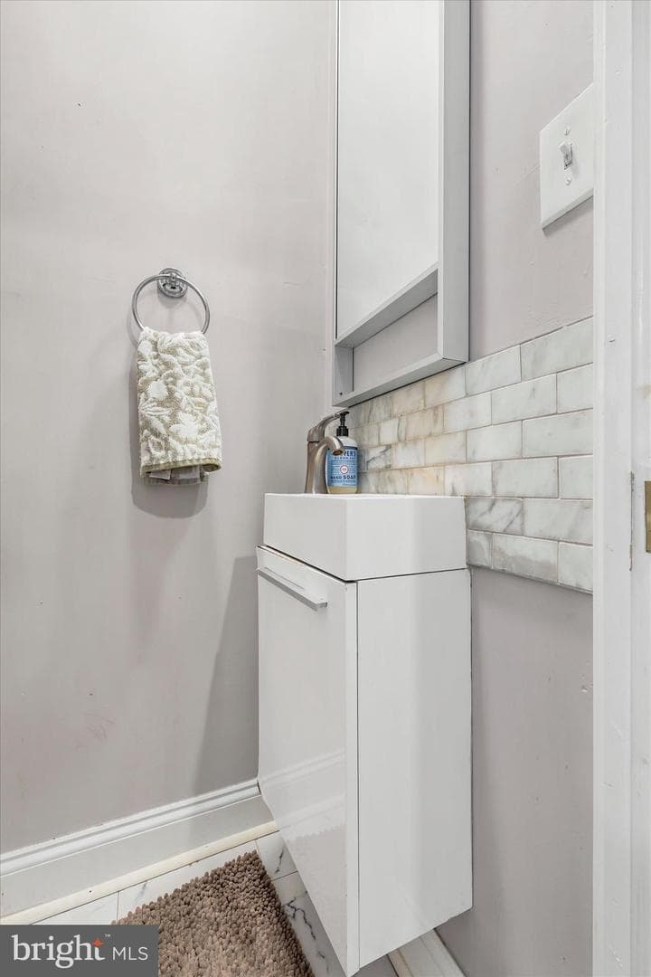 531 Greenwich Street photo 11