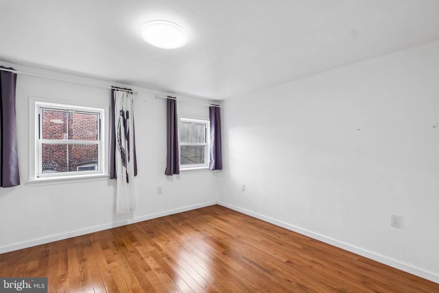 732 Dickinson Street photo 12