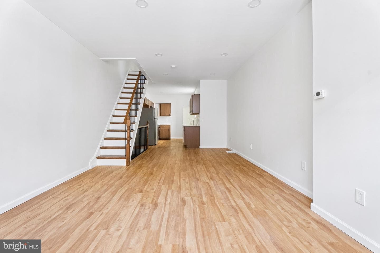 1716 N Hollywood Street photo 18