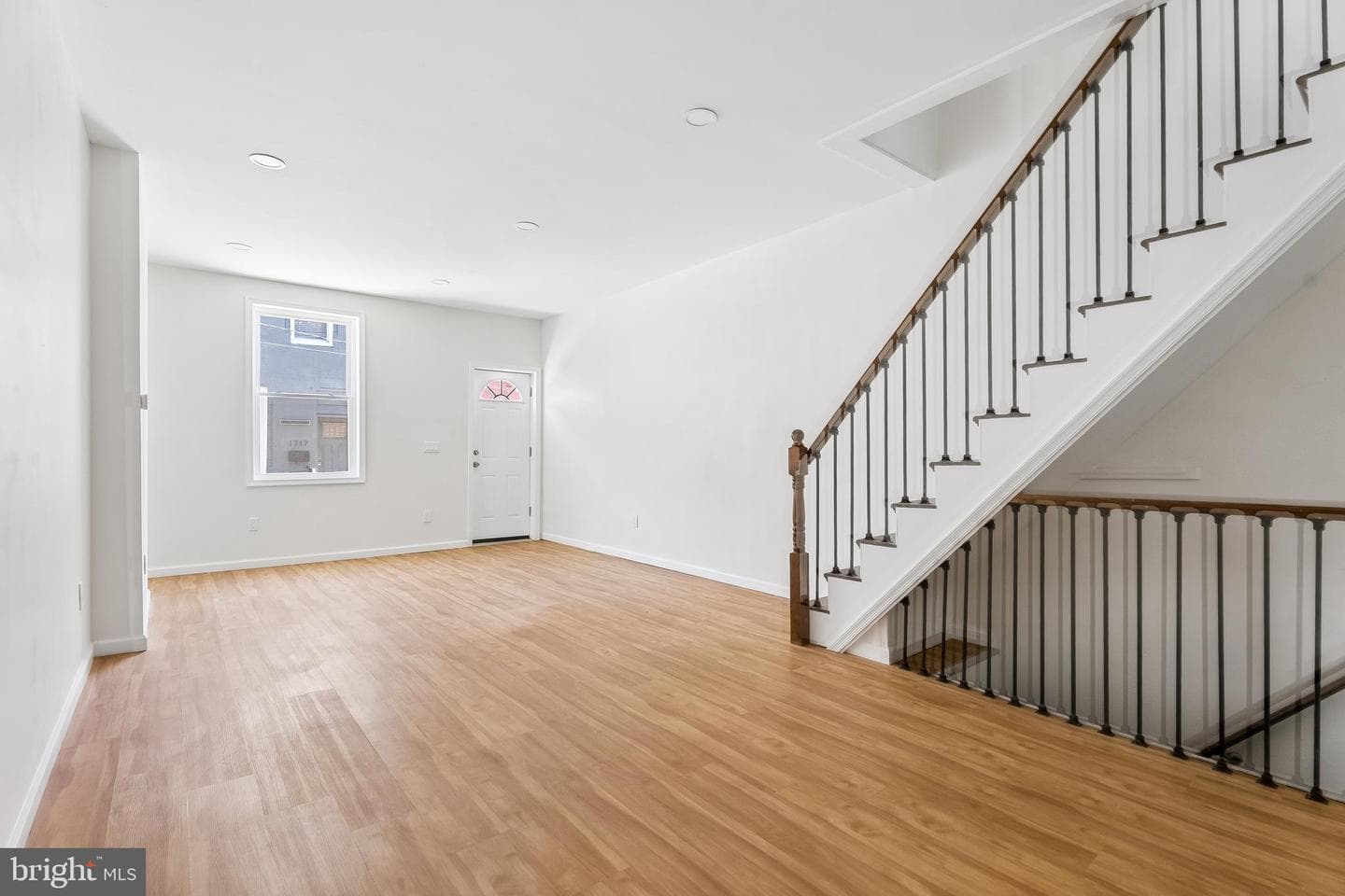 1716 N Hollywood Street photo 19
