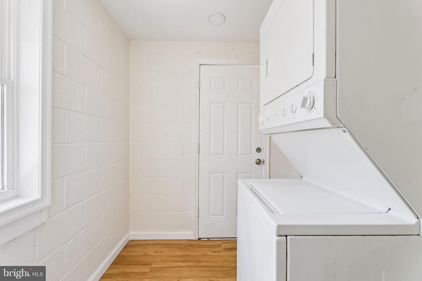 1716 N Hollywood Street photo 24
