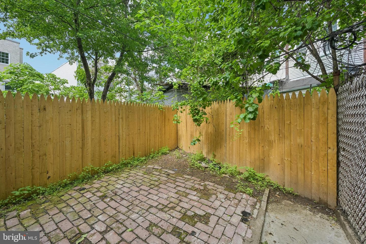 1716 N Hollywood Street photo 50